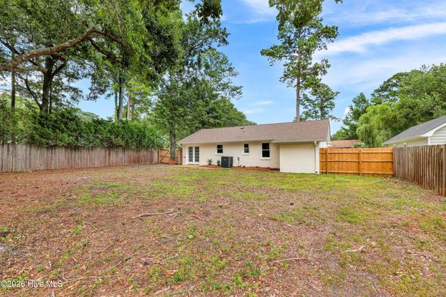 114 Springhill Road, Wilmington, NC 28411
