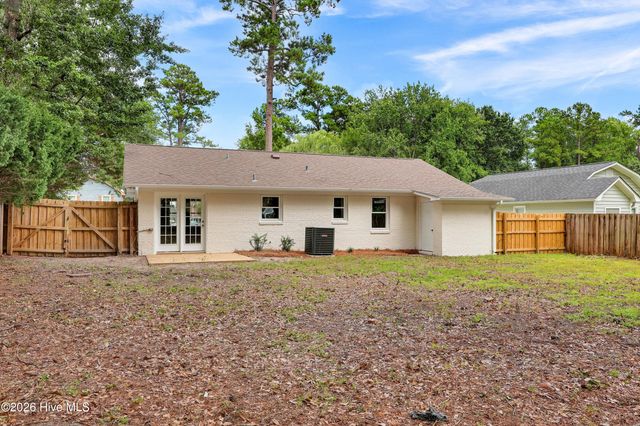 114 Springhill Road, Wilmington, NC 28411