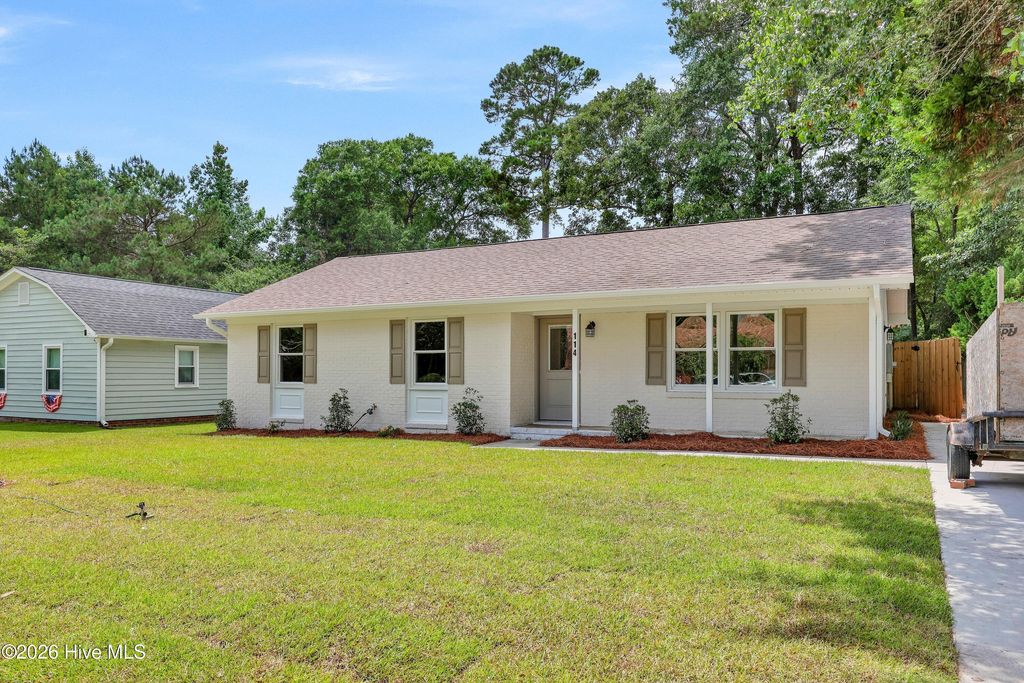 114 Springhill Road, Wilmington, NC 28411