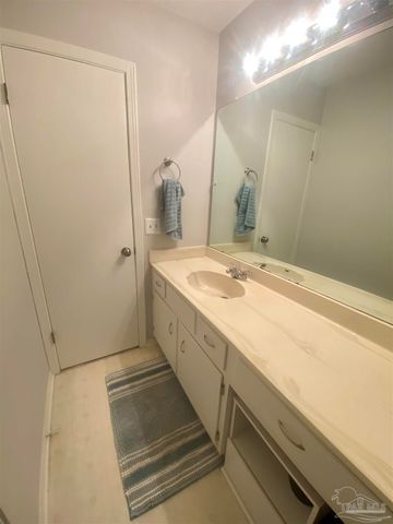 2813 Langley Ave I117, Pensacola, FL 32504