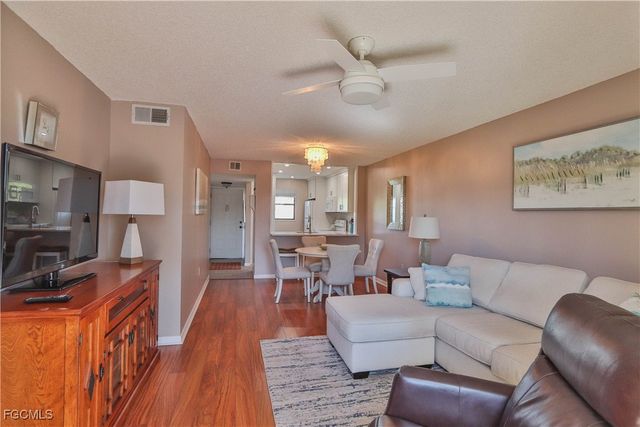 9281 Central Park DR 206, Fort Myers, FL 33919