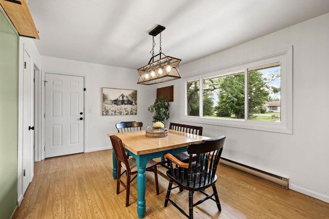 W6510 Kampen Road, Arlington, WI 53911