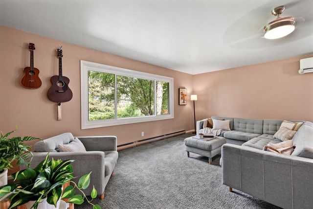W6510 Kampen Road, Arlington, WI 53911