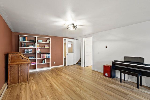 W6510 Kampen Road, Arlington, WI 53911