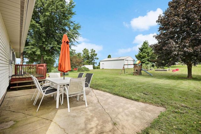 W6510 Kampen Road, Arlington, WI 53911