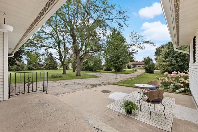 W6510 Kampen Road, Arlington, WI 53911