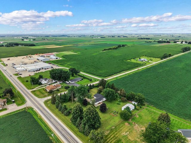 W6510 Kampen Road, Arlington, WI 53911