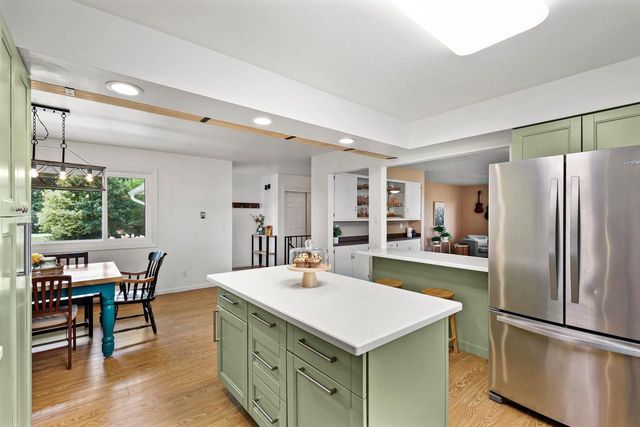 W6510 Kampen Road, Arlington, WI 53911