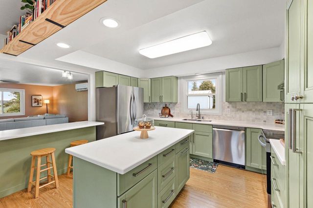 W6510 Kampen Road, Arlington, WI 53911