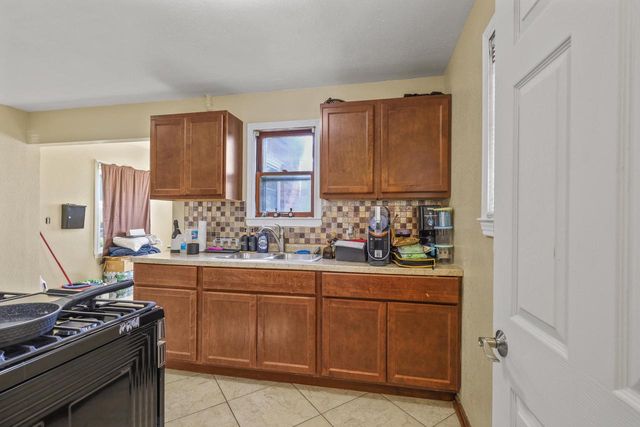 5936 N 35th STREET, Milwaukee, WI 53209