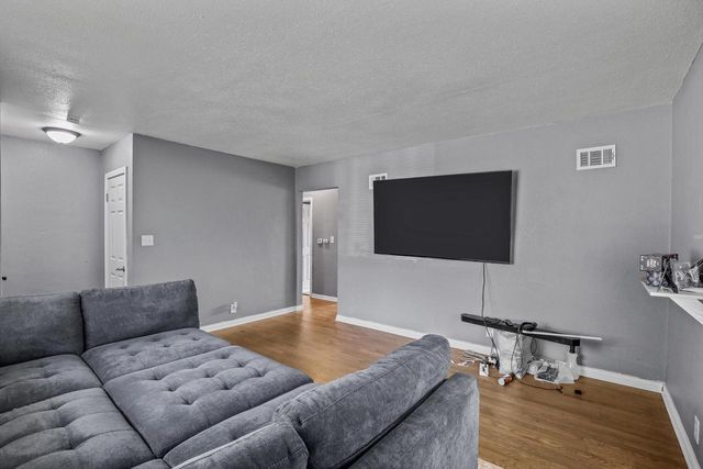 5936 N 35th STREET, Milwaukee, WI 53209