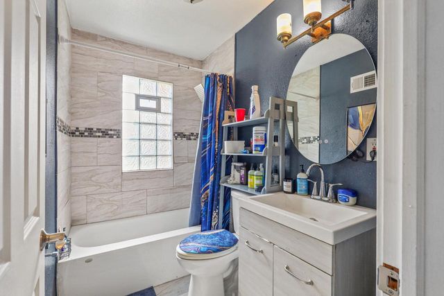 5936 N 35th STREET, Milwaukee, WI 53209