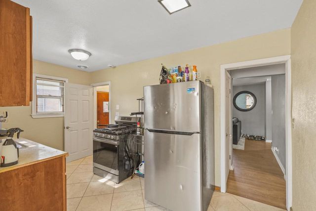 5936 N 35th STREET, Milwaukee, WI 53209