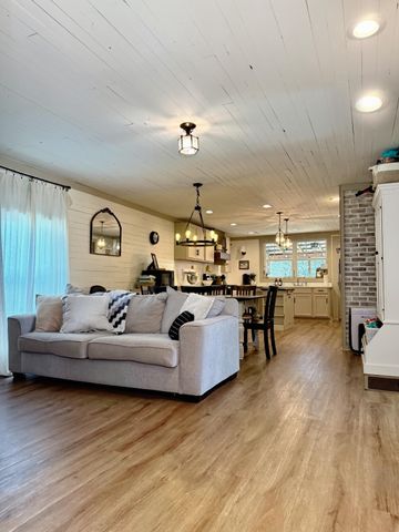 592 Gordy Circle, Tunnel Hill, GA 30755