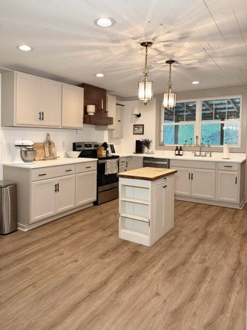 592 Gordy Circle, Tunnel Hill, GA 30755