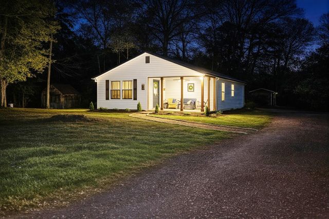 592 Gordy Circle, Tunnel Hill, GA 30755