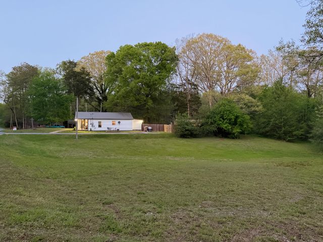592 Gordy Circle, Tunnel Hill, GA 30755
