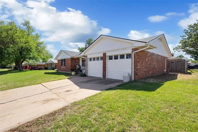 4301 Suntane Road, Del City, OK 73115
