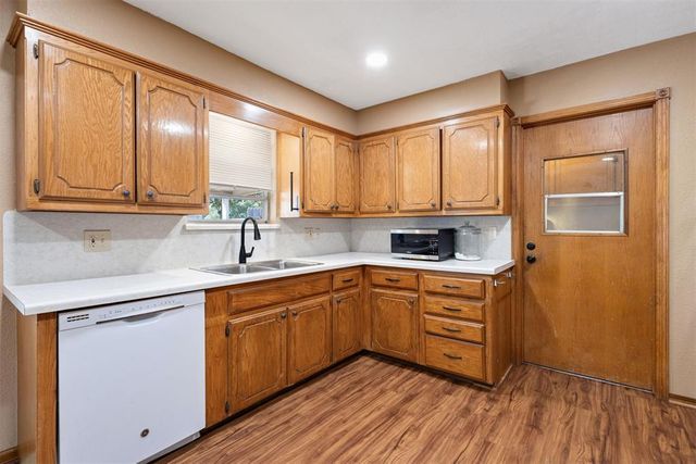 4301 Suntane Road, Del City, OK 73115