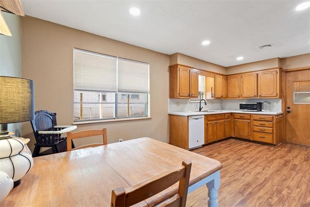 4301 Suntane Road, Del City, OK 73115