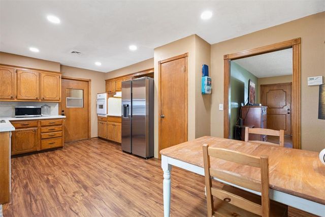 4301 Suntane Road, Del City, OK 73115