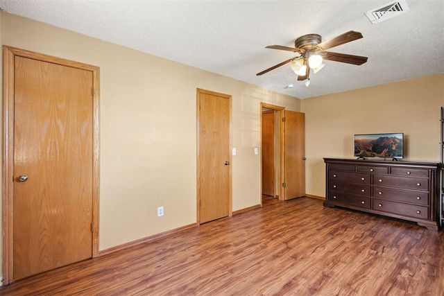 4301 Suntane Road, Del City, OK 73115