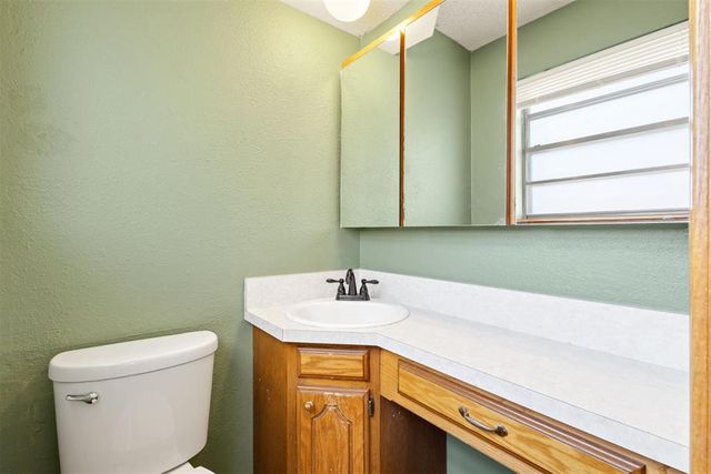 4301 Suntane Road, Del City, OK 73115