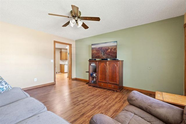 4301 Suntane Road, Del City, OK 73115