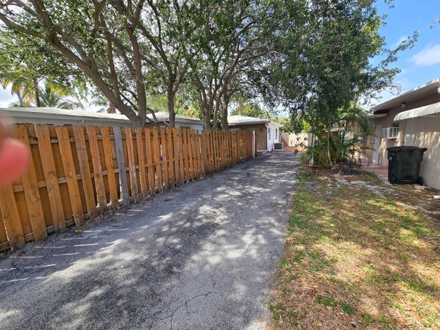 311 De Carie Street 311-313, Delray Beach, FL 33444