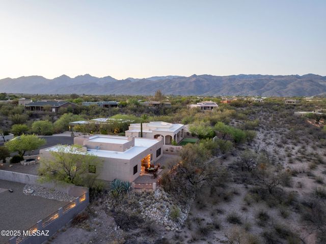 2460 N Cavalry Trail, Tucson, AZ 85749