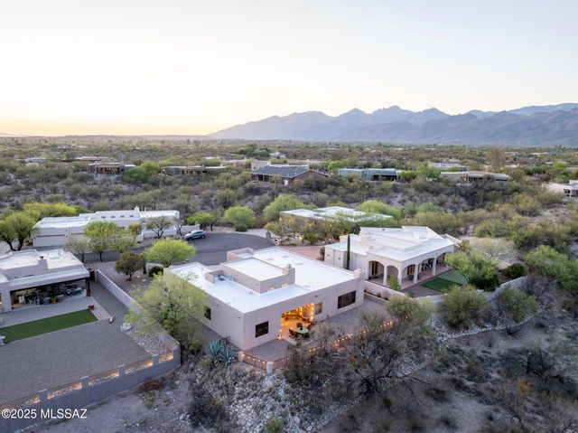 2460 N Cavalry Trail, Tucson, AZ 85749