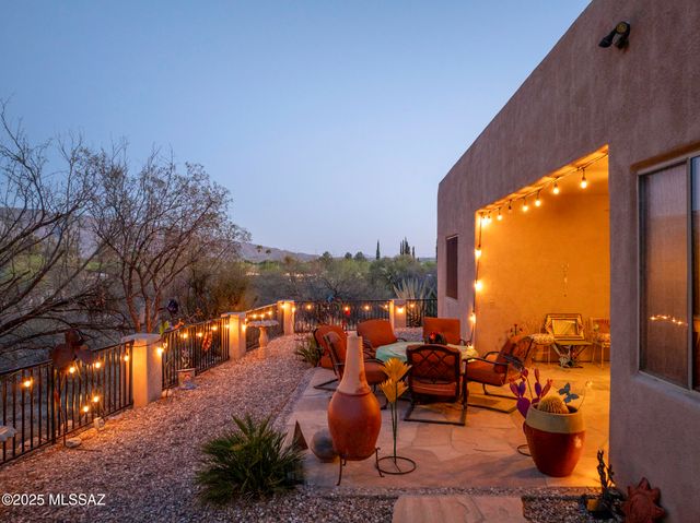 2460 N Cavalry Trail, Tucson, AZ 85749