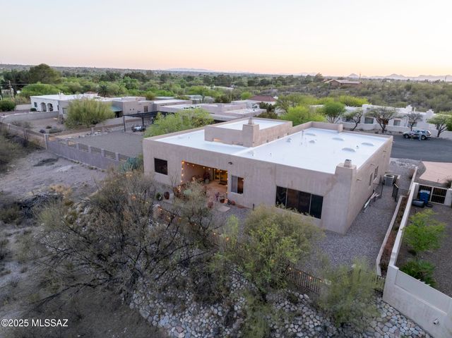 2460 N Cavalry Trail, Tucson, AZ 85749