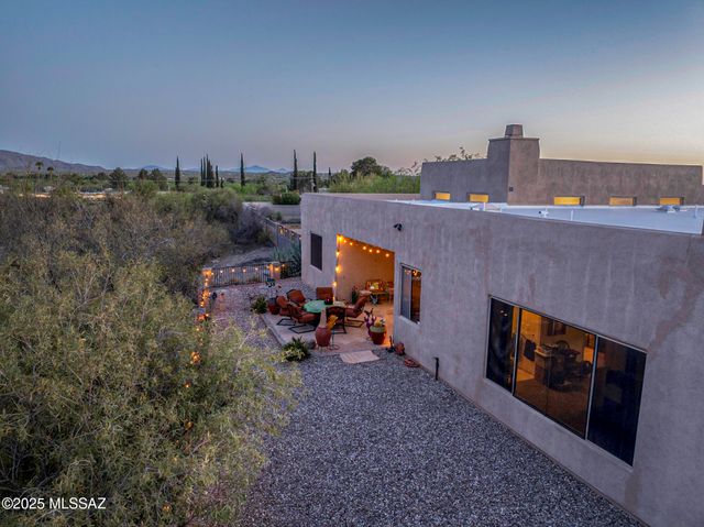 2460 N Cavalry Trail, Tucson, AZ 85749