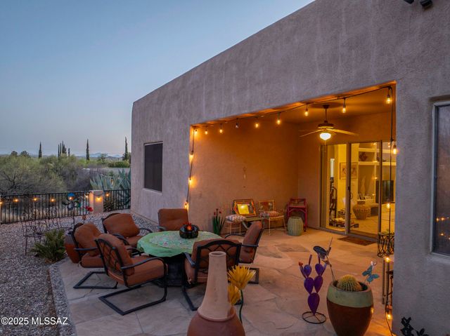 2460 N Cavalry Trail, Tucson, AZ 85749