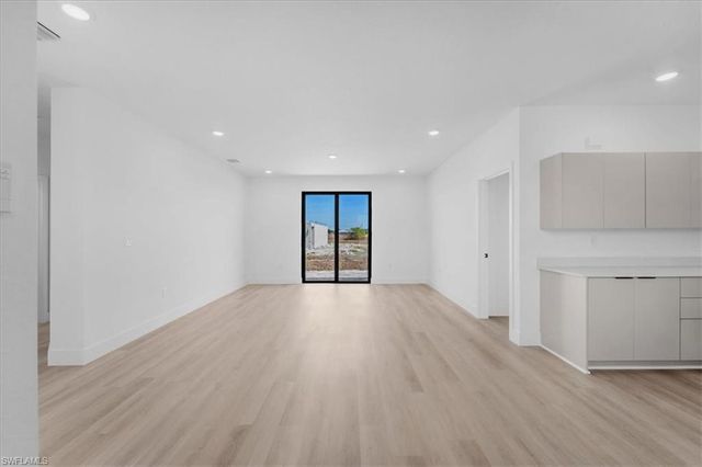 9020 N Indio CIR, Labelle, FL 33935