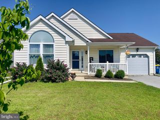 8 AIDONE LN, Smyrna, DE 19977