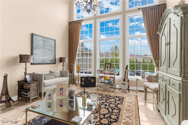 1030 Torrey Pines Street NE, Warren, OH 44484