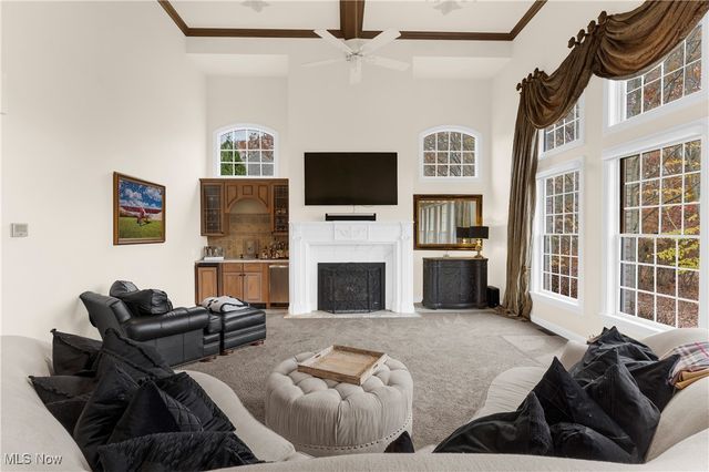 1030 Torrey Pines Street NE, Warren, OH 44484