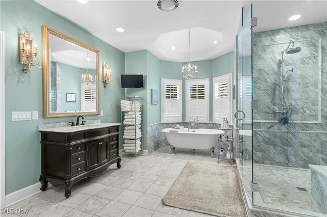 1030 Torrey Pines Street NE, Warren, OH 44484