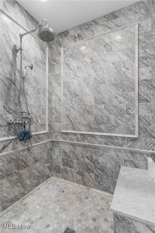 1030 Torrey Pines Street NE, Warren, OH 44484