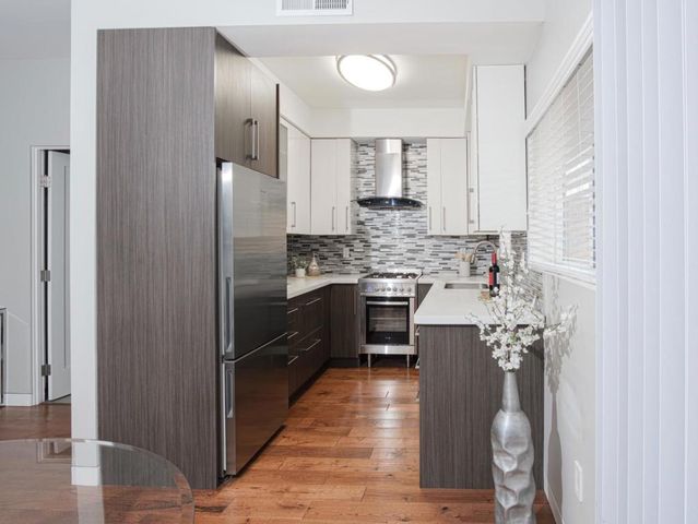 2139 Carlmont Drive, Belmont, CA 94002