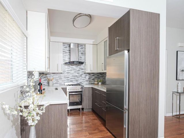 2139 Carlmont Drive, Belmont, CA 94002