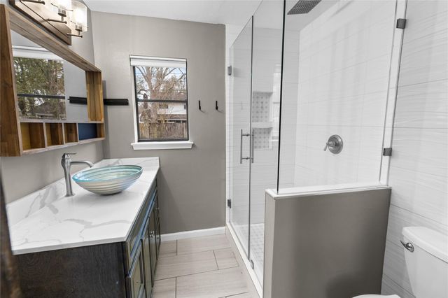 302 Shadow Creek Drive, El Lago, TX 77586