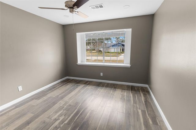 302 Shadow Creek Drive, El Lago, TX 77586