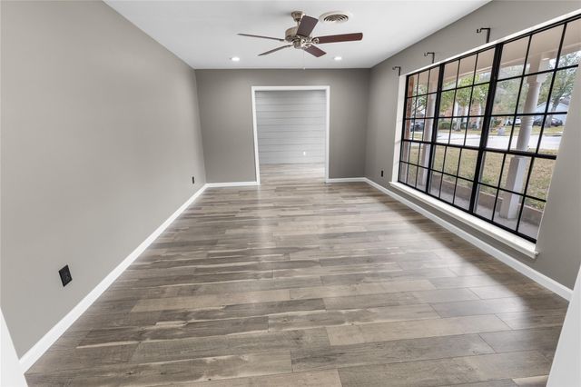 302 Shadow Creek Drive, El Lago, TX 77586