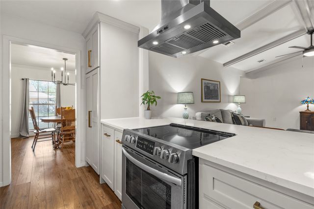 1712 Laurel Lake Drive, Waco, TX 76710