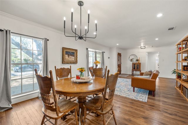 1712 Laurel Lake Drive, Waco, TX 76710