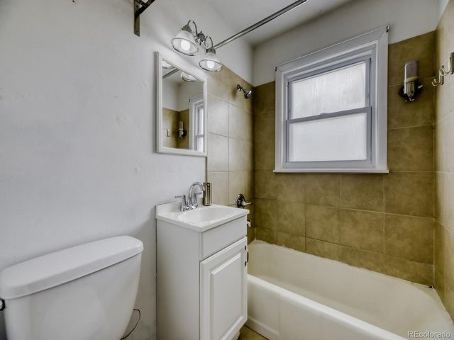 1105 Leyden St, Denver, CO 80220