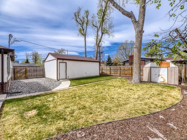 1105 Leyden St, Denver, CO 80220